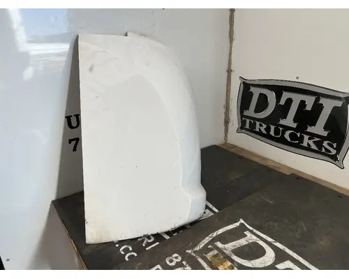 KENWORTH T680 Fender Extension