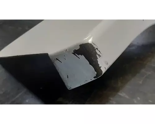 KENWORTH T680 Fender Extension