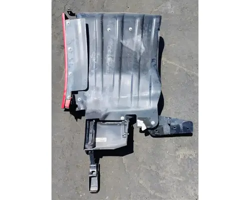 KENWORTH T680 Fender Extension