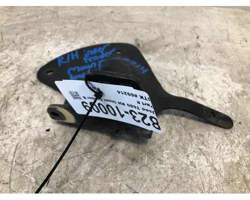 KENWORTH T680 Fender