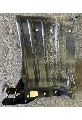 KENWORTH T680 Fender