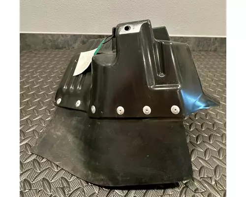 KENWORTH T680 Fender