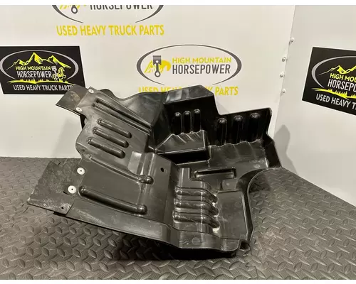 KENWORTH T680 Fender