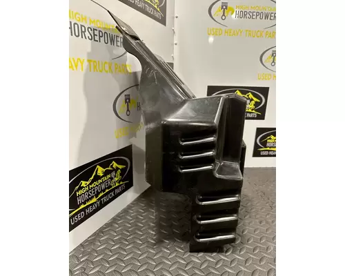 KENWORTH T680 Fender