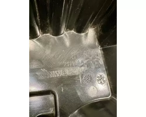 KENWORTH T680 Fender