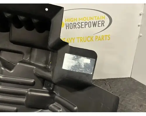 KENWORTH T680 Fender