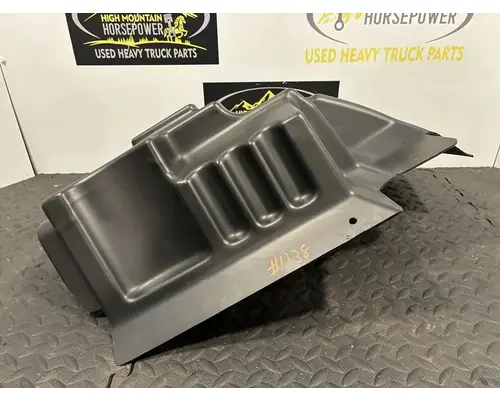 KENWORTH T680 Fender