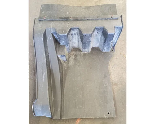 KENWORTH T680 Fender