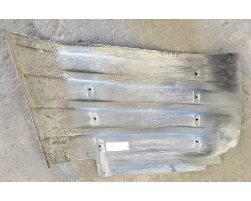 KENWORTH T680 Fender