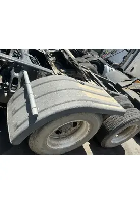 KENWORTH T680 Fender