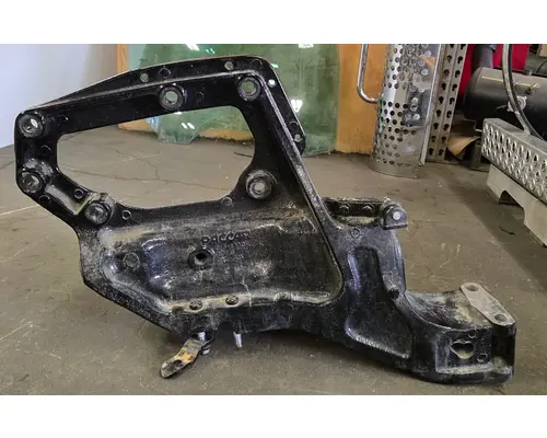 KENWORTH T680 Frame Horn