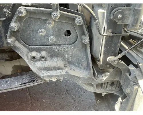 KENWORTH T680 Frame Horn