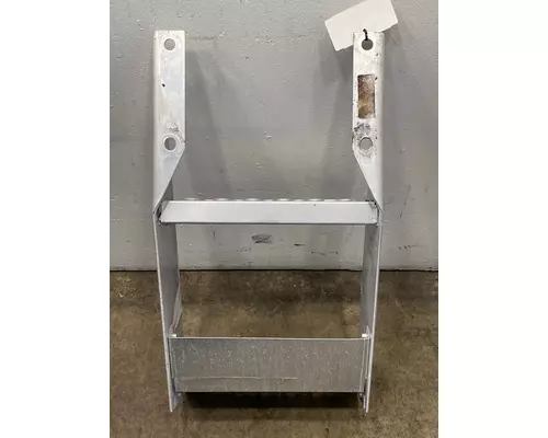 KENWORTH T680 Frame Step