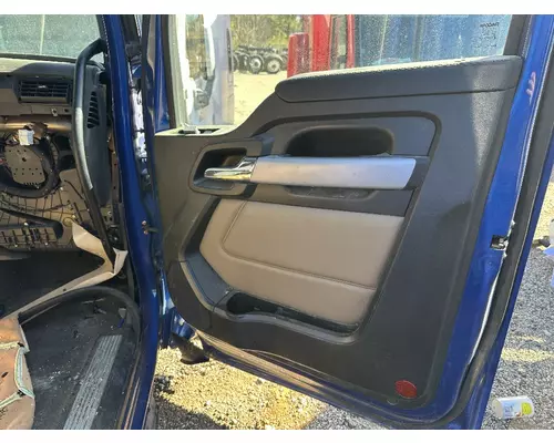 KENWORTH T680 Front Door Assembly