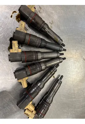 KENWORTH T680 Fuel Injector