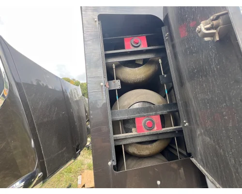 KENWORTH T680 Fuel Tank