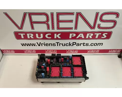 KENWORTH T680 Fuse Box, PDC