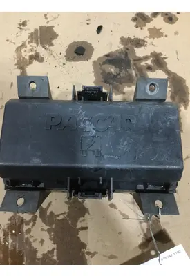 KENWORTH T680 Fuse Box