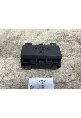 KENWORTH T680 Fuse Box