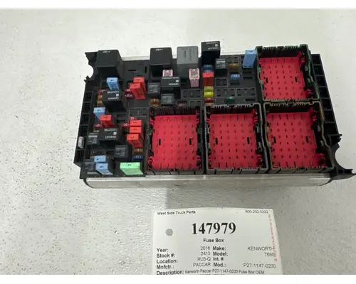 KENWORTH T680 Fuse Box