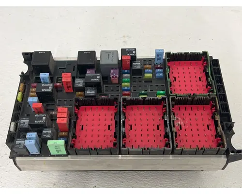 KENWORTH T680 Fuse Box