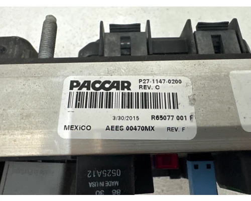 KENWORTH T680 Fuse Box