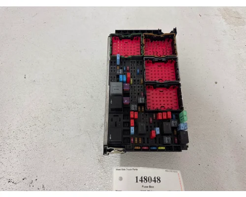 KENWORTH T680 Fuse Box