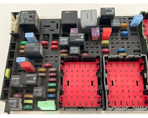 KENWORTH T680 Fuse Box