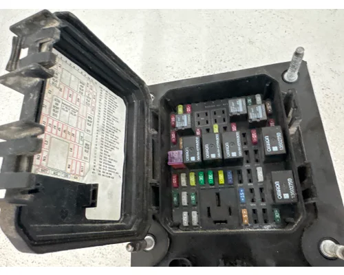 KENWORTH T680 Fuse Box