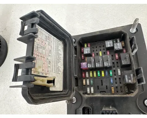 KENWORTH T680 Fuse Box