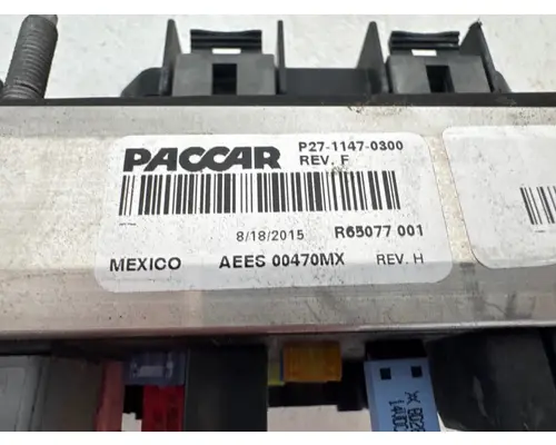 KENWORTH T680 Fuse Box