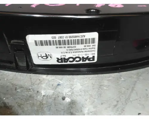 KENWORTH T680 GAUGE CLUSTER