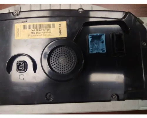 KENWORTH T680 GAUGE CLUSTER