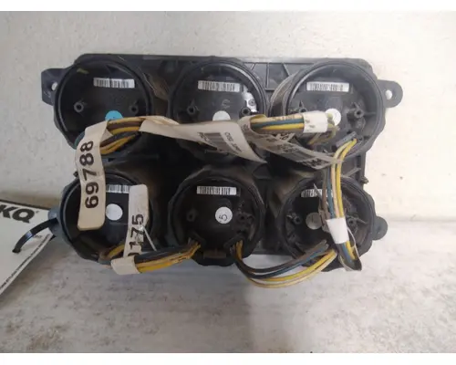 KENWORTH T680 GAUGE CLUSTER