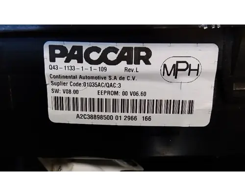 KENWORTH T680 GAUGE CLUSTER