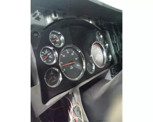 KENWORTH T680 GAUGE CLUSTER