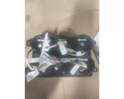 KENWORTH T680 GAUGE CLUSTER