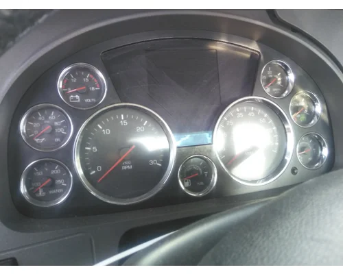 KENWORTH T680 GAUGE CLUSTER