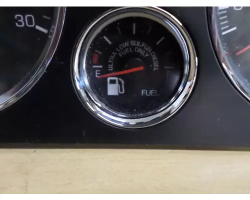 KENWORTH T680 GAUGE CLUSTER