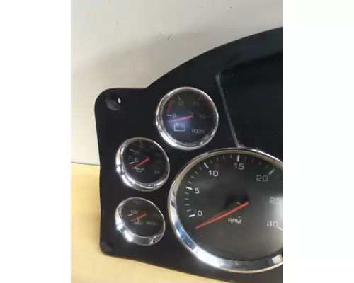 KENWORTH T680 GAUGE CLUSTER