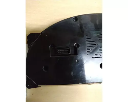 KENWORTH T680 GAUGE CLUSTER