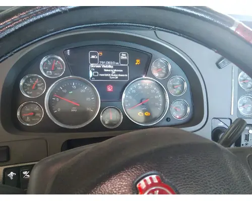 KENWORTH T680 GAUGE CLUSTER