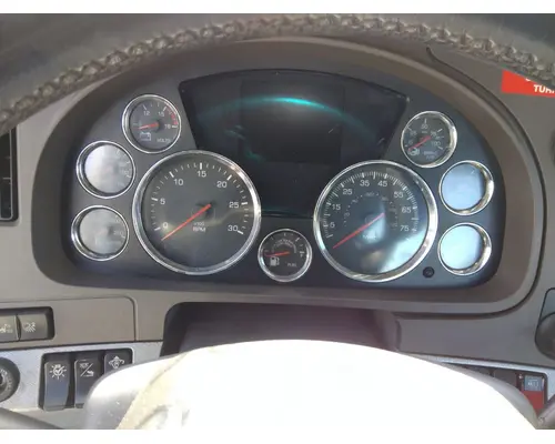 KENWORTH T680 GAUGE CLUSTER