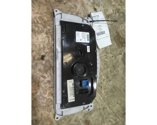 KENWORTH T680 GAUGE CLUSTER