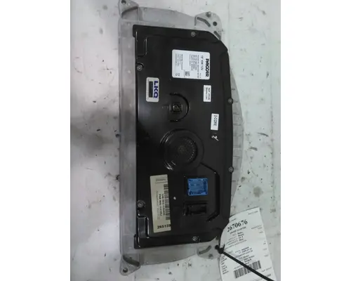 KENWORTH T680 GAUGE CLUSTER