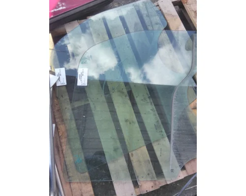 KENWORTH T680 GLASS, DOOR, FRONT