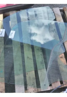 KENWORTH T680 GLASS, DOOR, FRONT