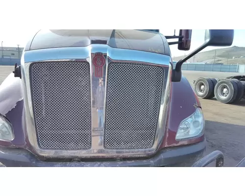 KENWORTH T680 GRILLE