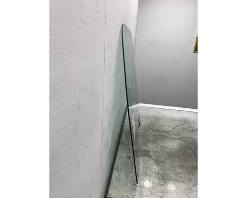 KENWORTH T680 Glass