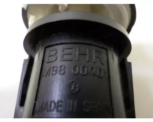 KENWORTH T680 HEADLAMP SWITCH